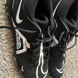 Size 9 nike football cleats